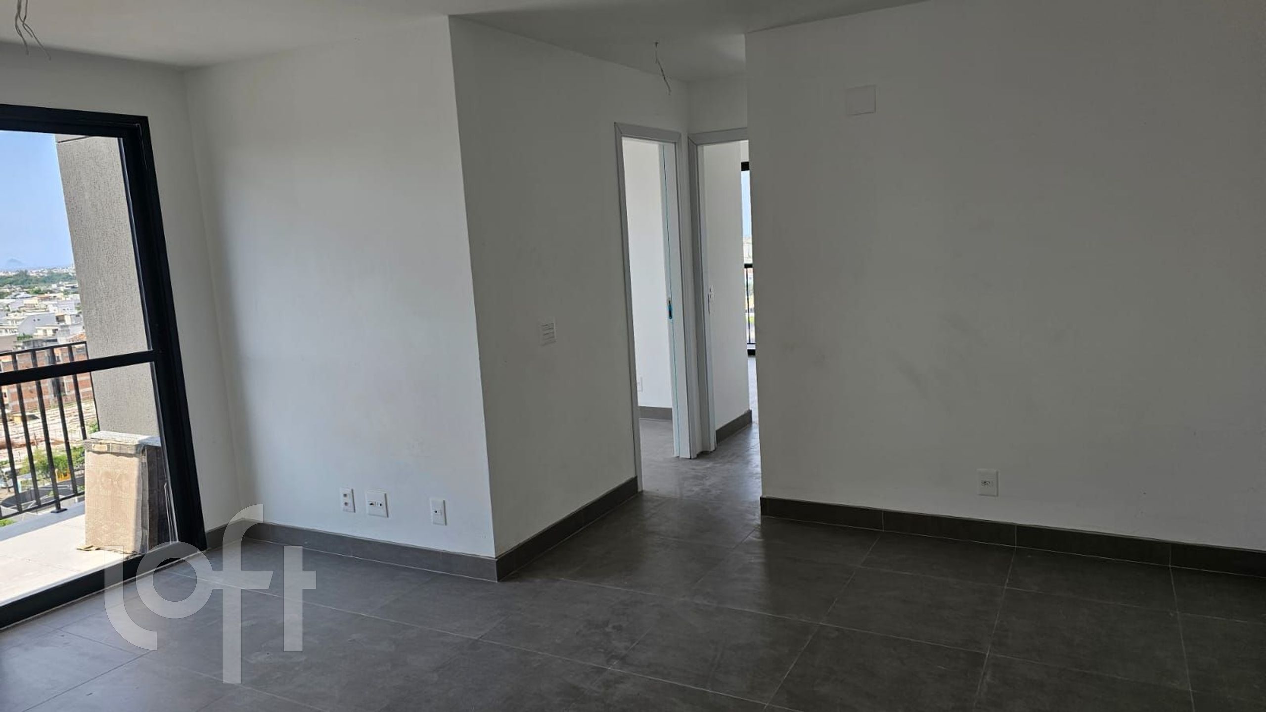 Apartamento à venda com 2 quartos, 80m² - Foto 3