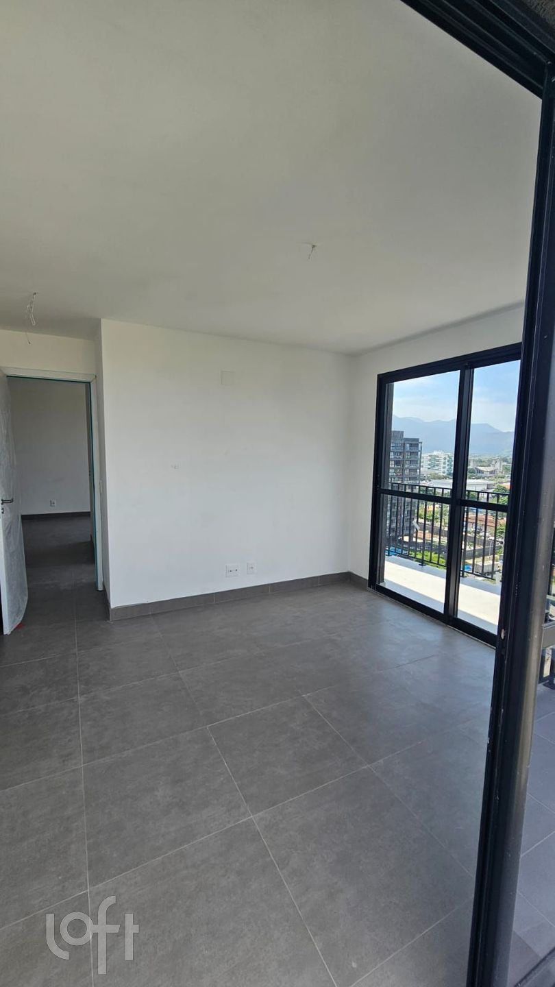 Apartamento à venda com 2 quartos, 80m² - Foto 4