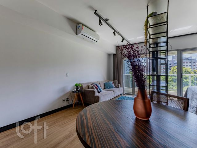 Apartamento com 50m², 1 dormitório, 1 vaga, Petrópolis em Porto Alegre