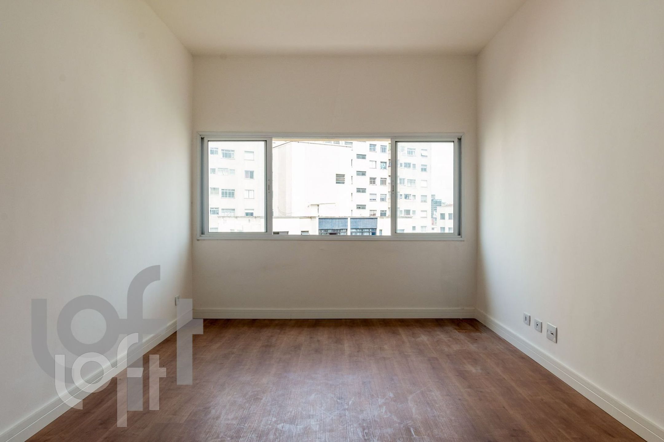 Apartamento à venda com 3 quartos, 90m² - Foto 1