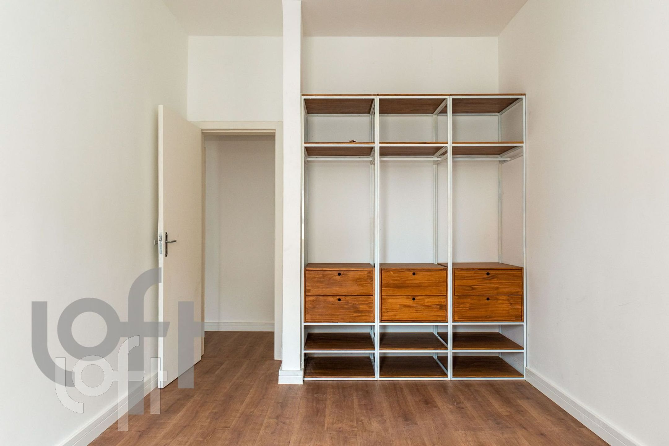 Apartamento à venda com 3 quartos, 90m² - Foto 4