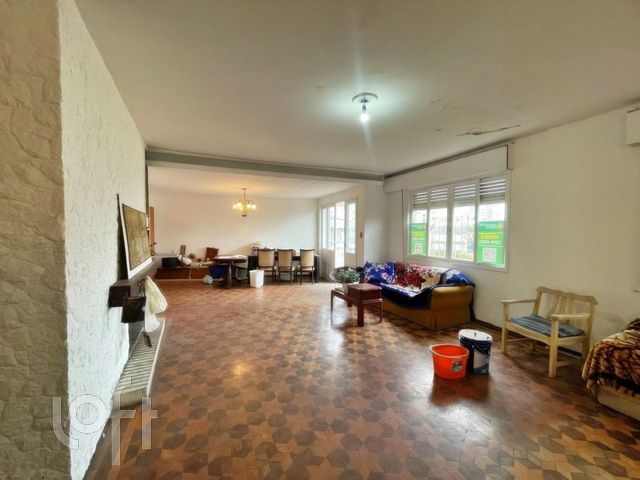 Apartamento com 300m², 3 dormitórios, 1 vaga, Santana em Porto Alegre
