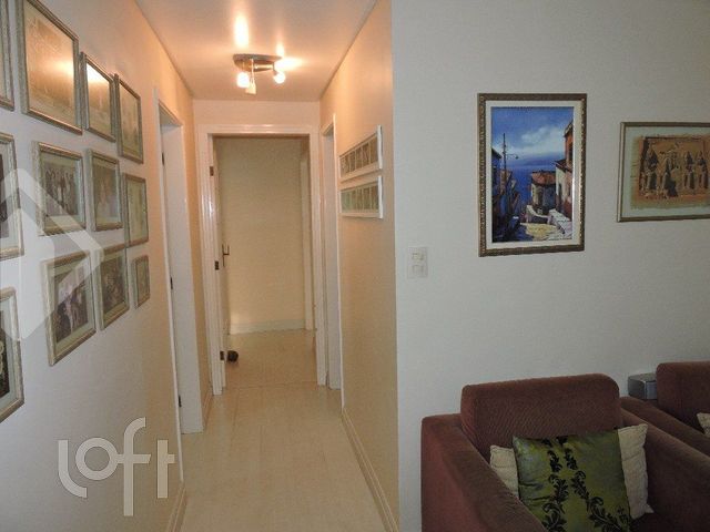 Apartamento com 104m², 3 dormitórios, 1 suíte, 1 vaga, Petrópolis em Porto Alegre