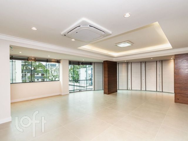 Apartamento com 121m², 3 dormitórios, 1 suíte, 1 vaga, Higienópolis em Porto Alegre