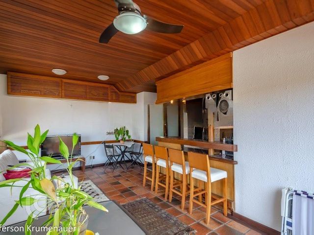 Apartamento com 281m², 4 dormitórios, 1 suíte, 3 vagas, Boa Vista em Porto Alegre