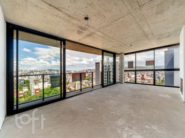 Apartamento com 121m², 3 dormitórios, 3 suítes, 2 vagas, Rio Branco em Porto Alegre