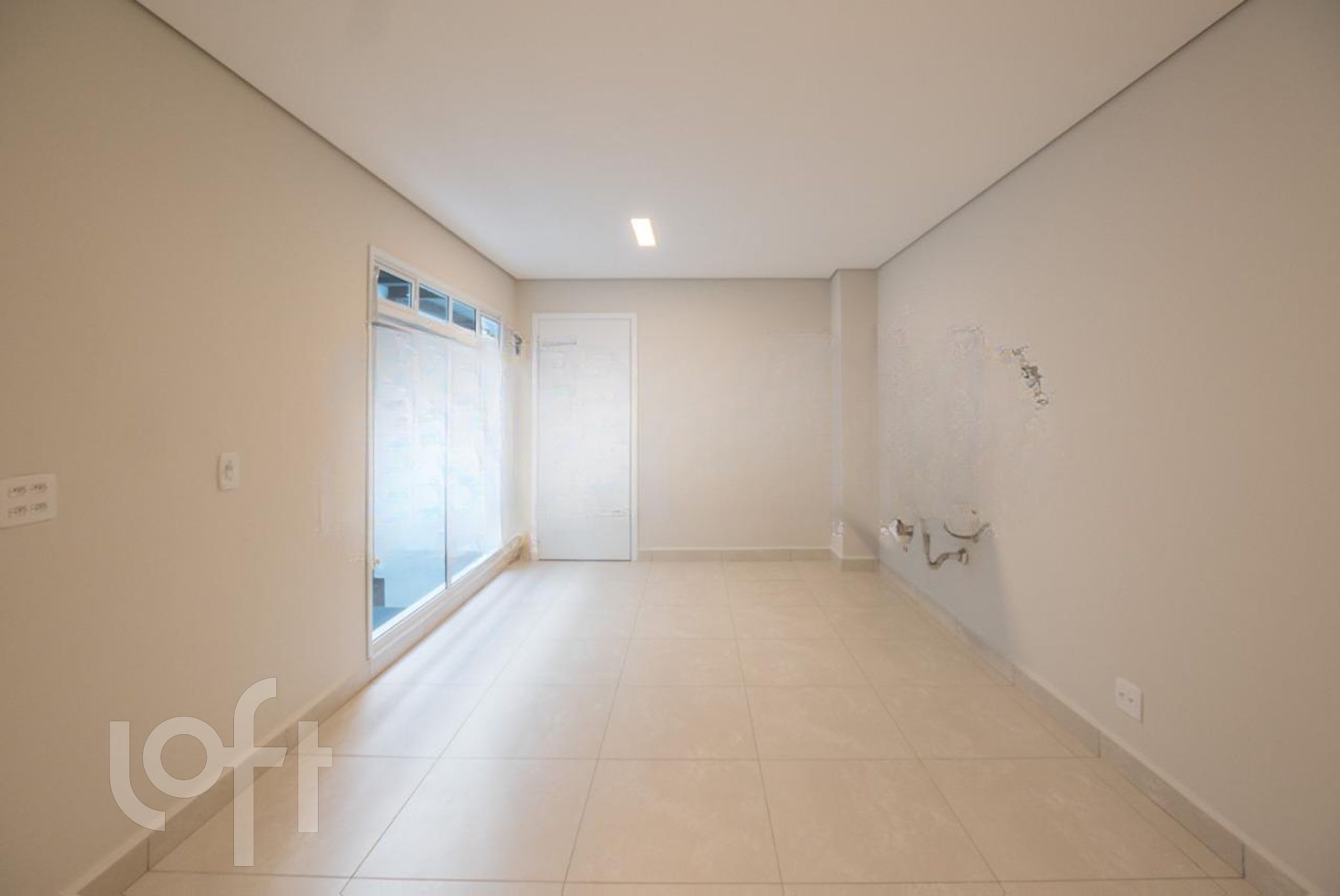 Apartamento à venda com 1 quarto, 198m² - Foto 18