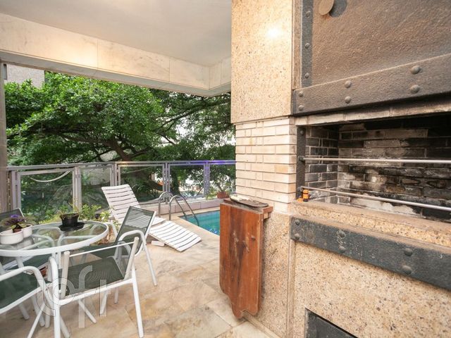 Apartamento com 347m², 3 dormitórios, 1 suíte, 3 vagas, Rio Branco em Porto Alegre