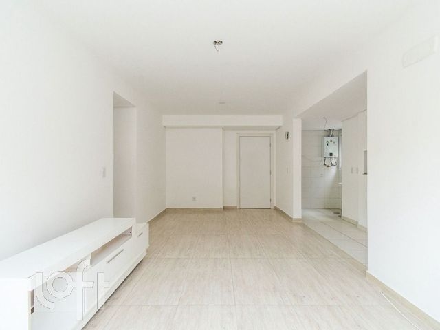 Apartamento com 101m², 2 dormitórios, 1 suíte, 2 vagas, Petrópolis em Porto Alegre