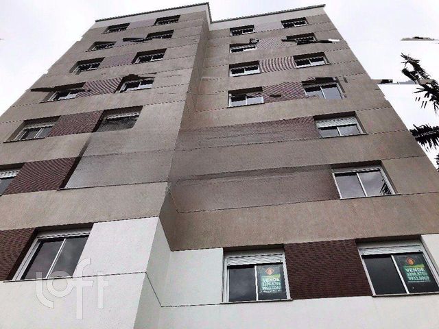 Apartamento com 101m², 2 dormitórios, 1 suíte, 2 vagas, Petrópolis em Porto Alegre