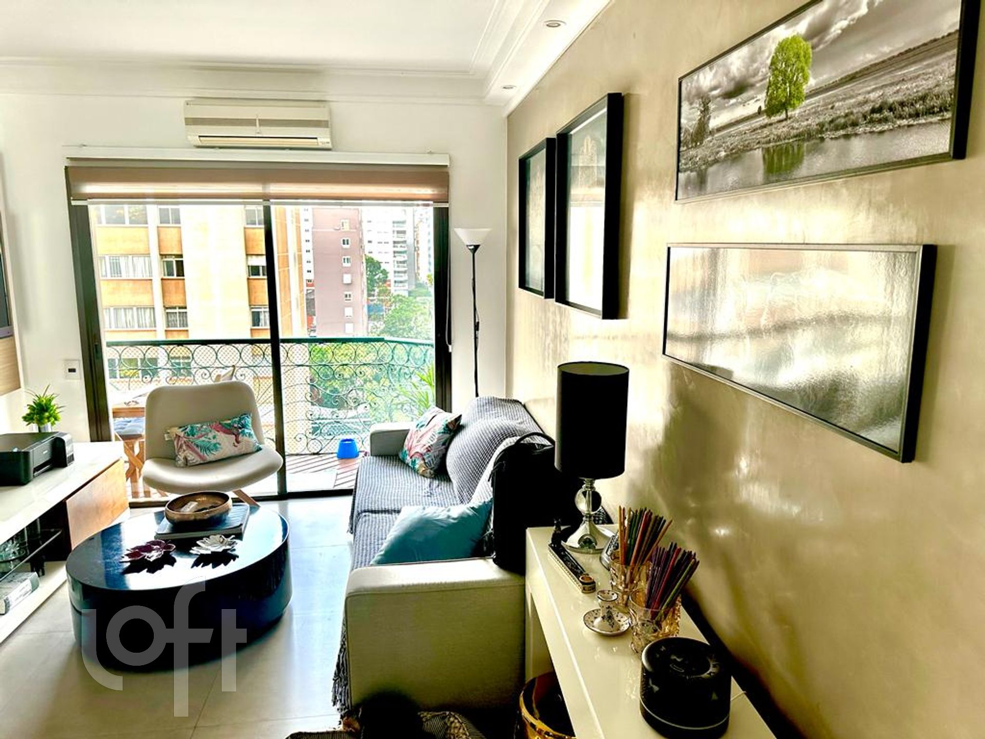 Apartamento à venda com 1 quarto, 57m² - Foto 1