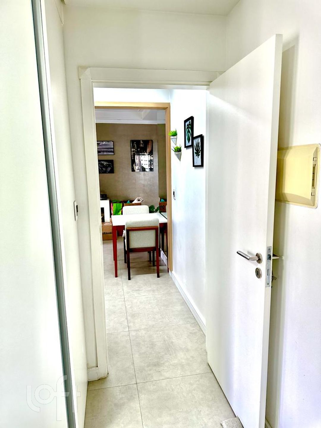 Apartamento à venda com 1 quarto, 57m² - Foto 11