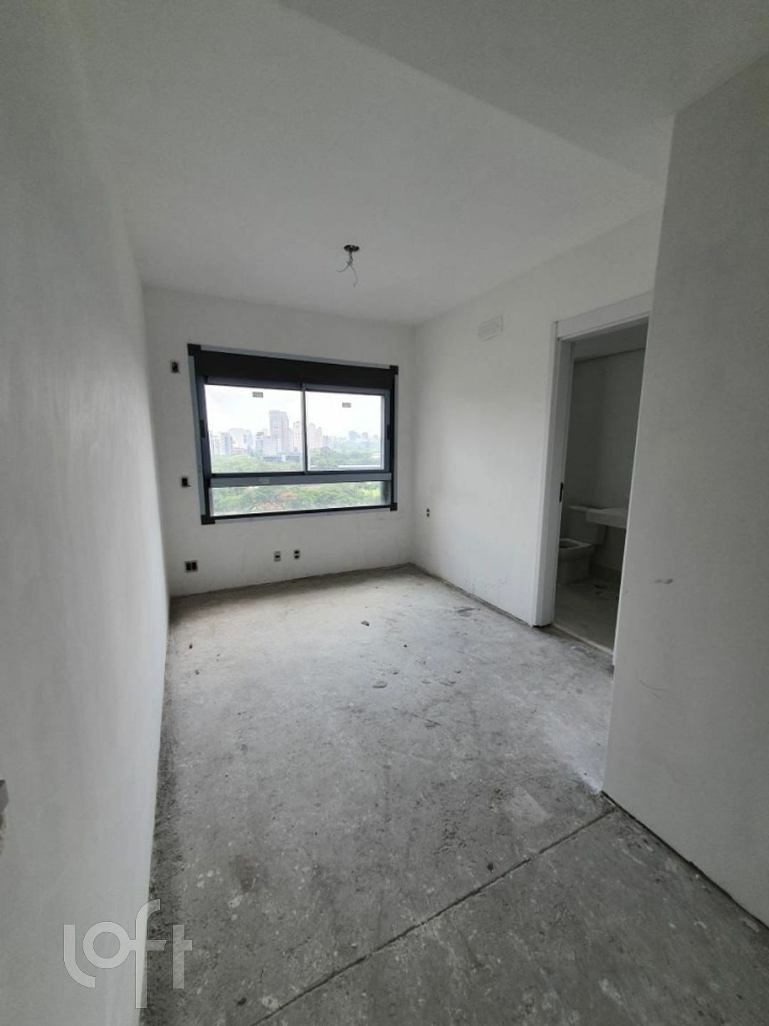 Apartamento à venda com 4 quartos, 254m² - Foto 4