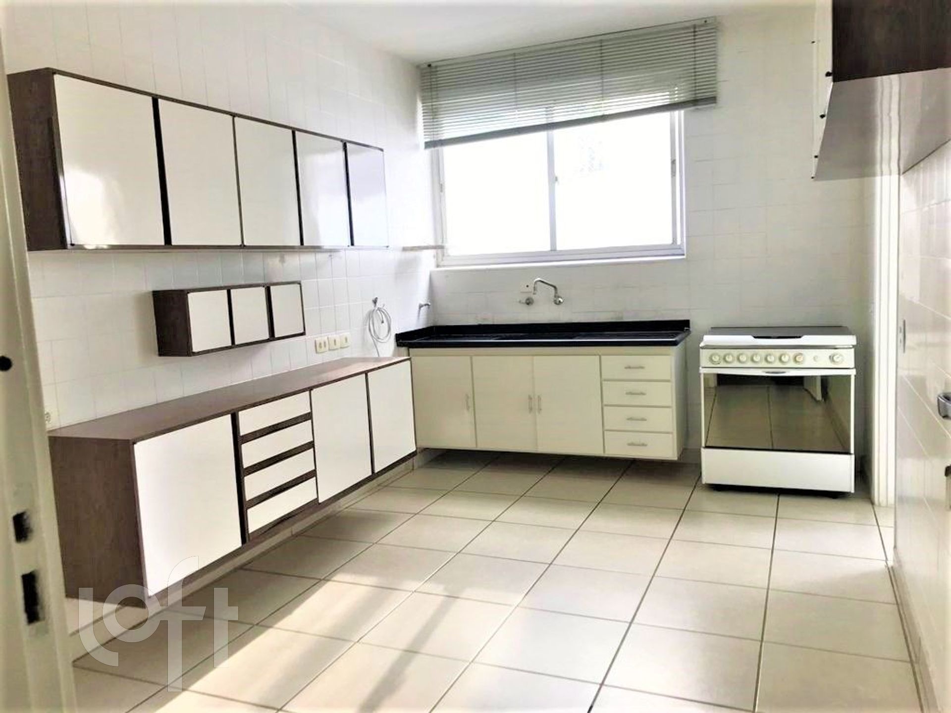 Apartamento à venda com 3 quartos, 175m² - Foto 5