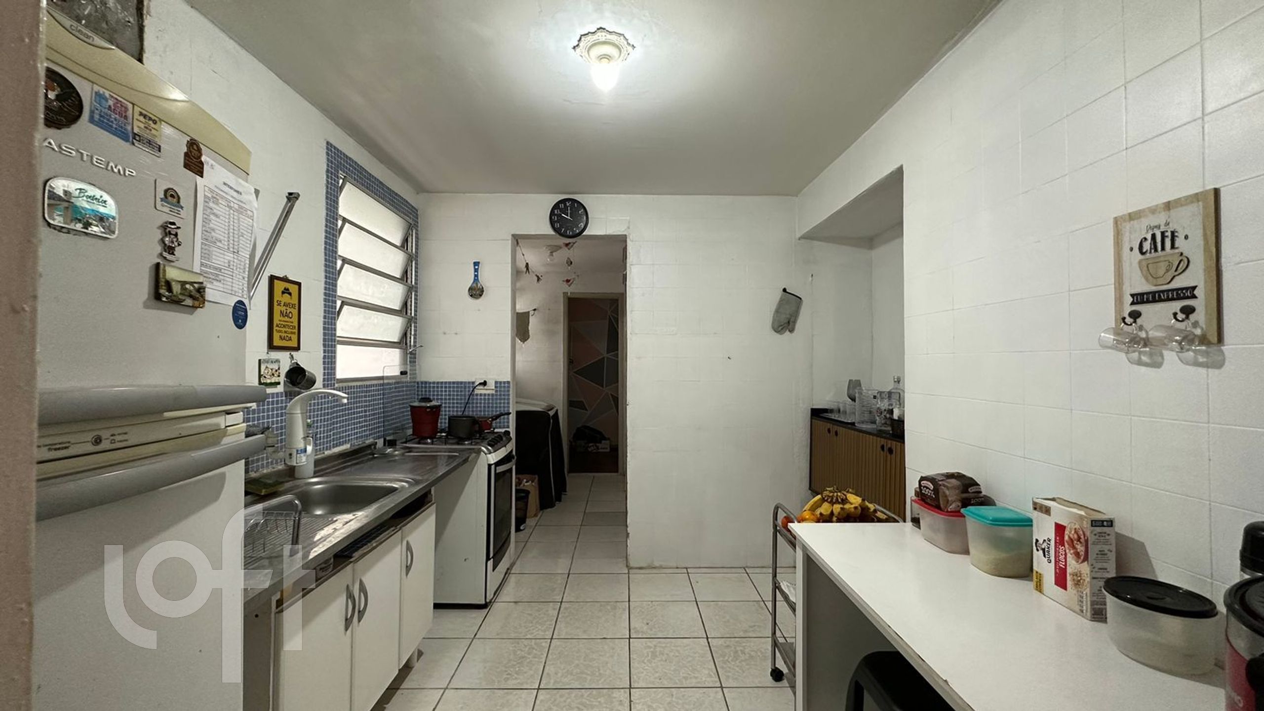 Apartamento à venda com 2 quartos, 75m² - Foto 3