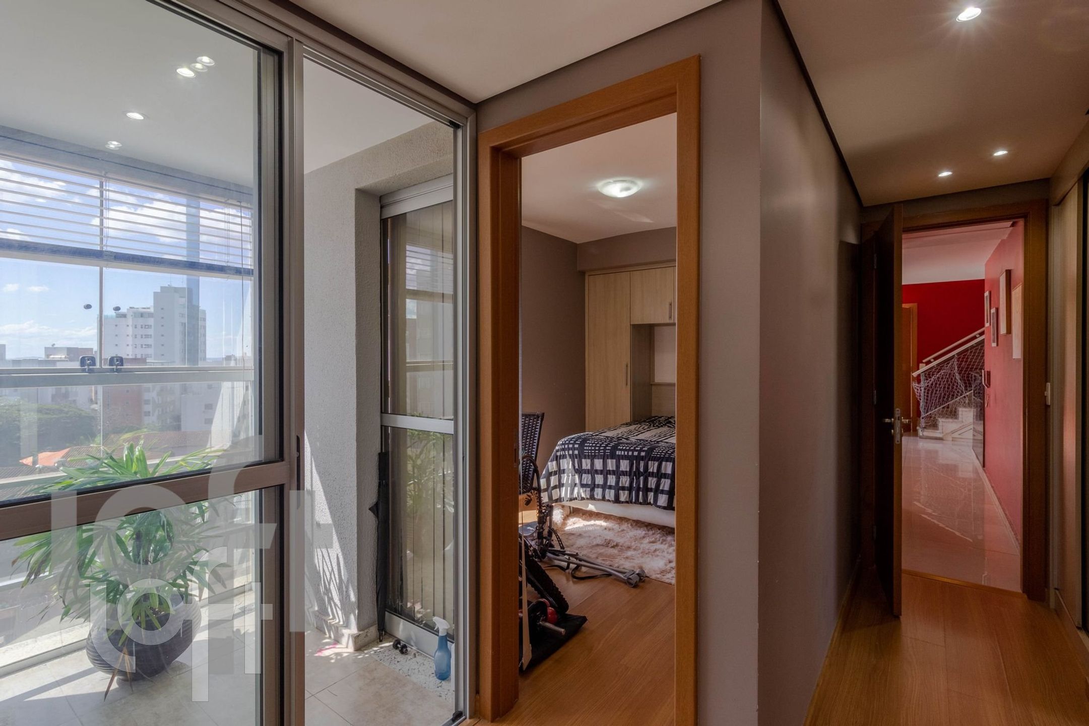 Apartamento à venda com 3 quartos, 216m² - Foto 6