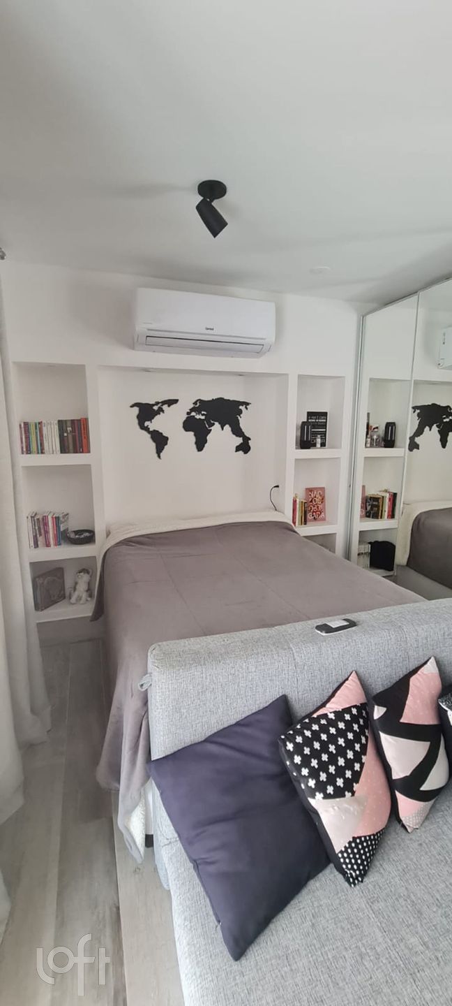 Apartamento à venda com 1 quarto, 31m² - Foto 2