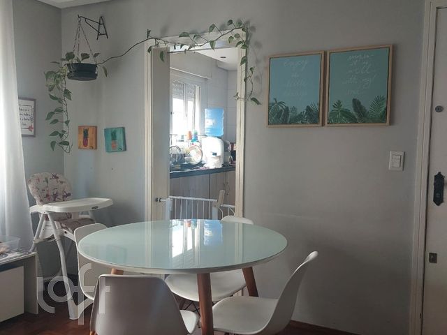 Apartamento com 78m², 2 dormitórios, 2 vagas, Petrópolis em Porto Alegre