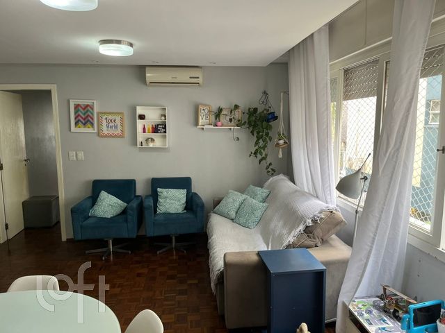 Apartamento com 78m², 2 dormitórios, 2 vagas, Petrópolis em Porto Alegre