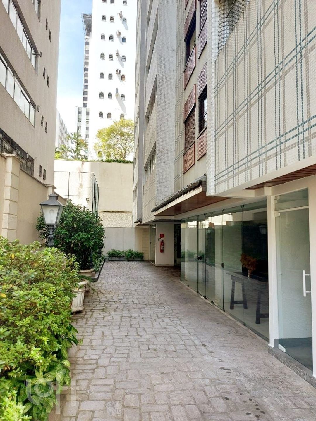 Apartamento à venda com 2 quartos, 85m² - Foto 29