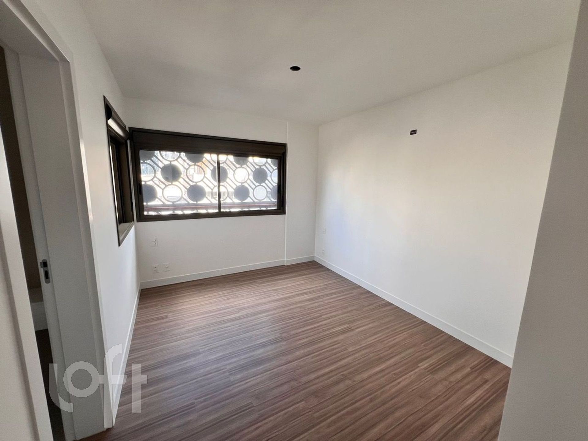 Apartamento à venda com 3 quartos, 86m² - Foto 4