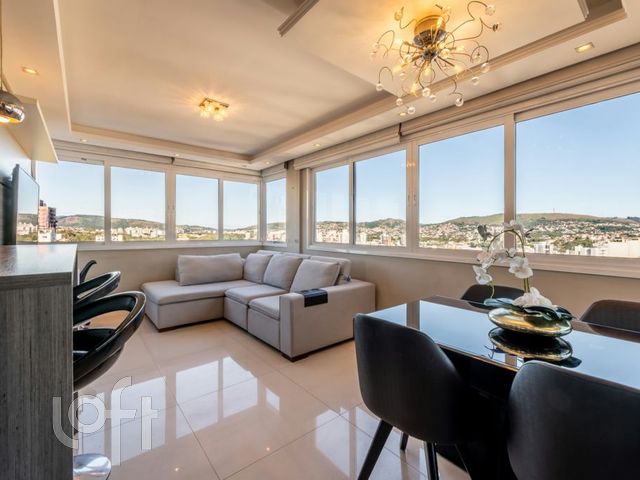 Apartamento com 68m², 3 dormitórios, 1 suíte, 2 vagas, Petrópolis em Porto Alegre