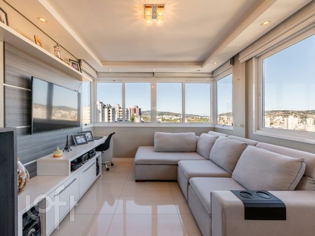 Apartamento com 68m², 3 dormitórios, 1 suíte, 2 vagas, Petrópolis em Porto Alegre