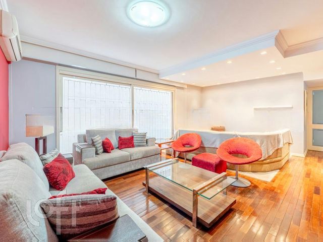 Apartamento com 122m², 3 dormitórios, 1 suíte, 1 vaga, Santana em Porto Alegre