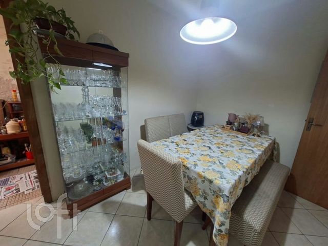 Casa com 199m², 3 dormitórios, 1 suíte, 2 vagas, Cristo Redentor em Porto Alegre