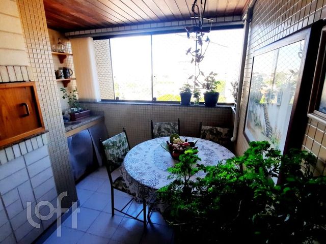 Apartamento com 71m², 2 dormitórios, 1 suíte, 1 vaga, Cristo Redentor em Porto Alegre