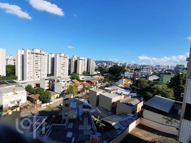 Apartamento com 71m², 2 dormitórios, 1 suíte, 1 vaga, Cristo Redentor em Porto Alegre
