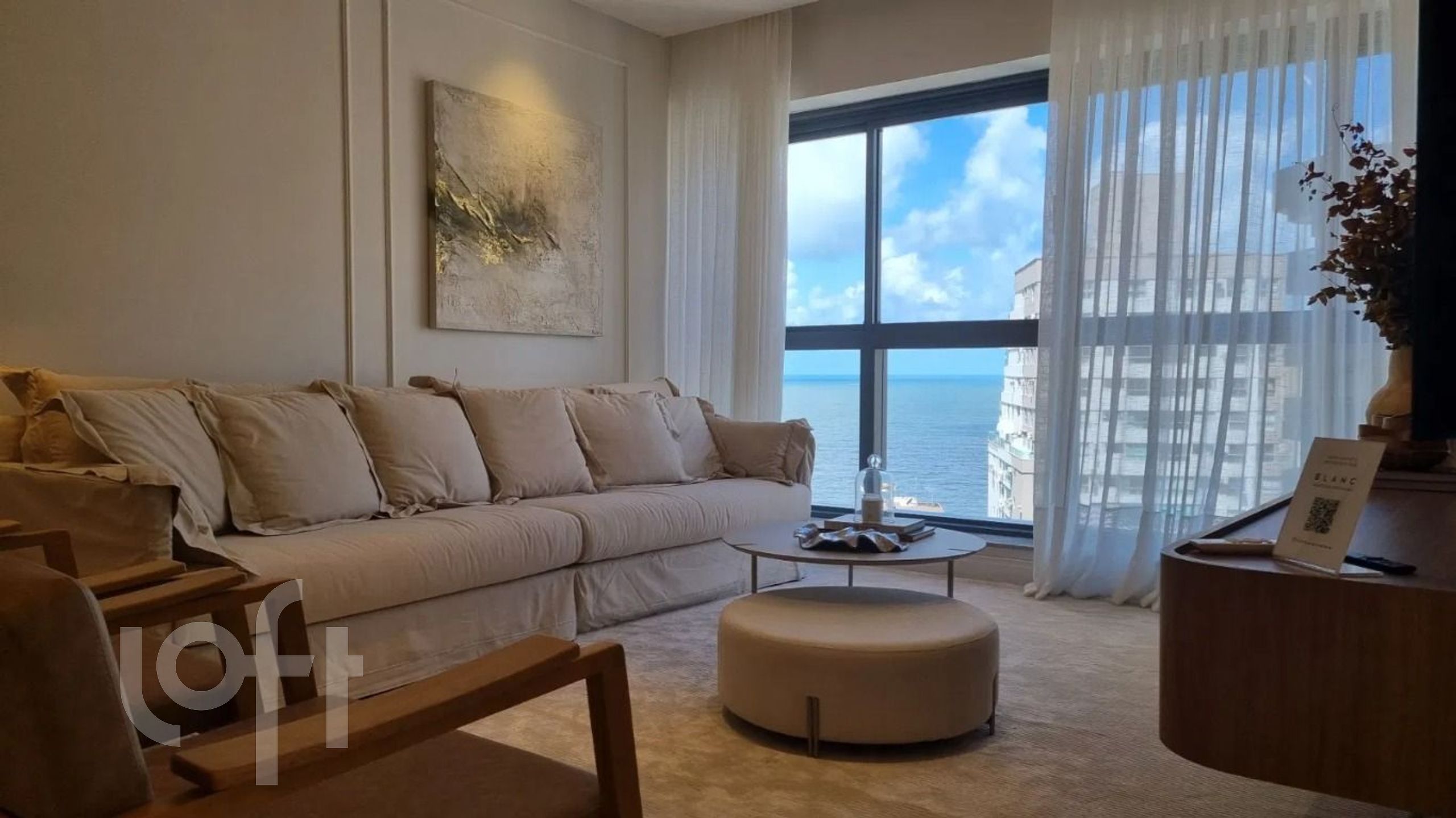 Apartamentos com 182m², 4 quartos, 4 suítes, 3 garagens, no bairro Centro em Balneário Camboriú