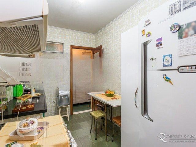 Apartamento com 95m², 3 dormitórios, 1 suíte, 1 vaga, Auxiliadora em Porto Alegre