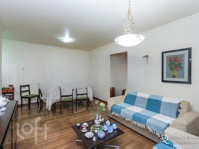 Apartamento com 95m², 3 dormitórios, 1 suíte, 1 vaga, Auxiliadora em Porto Alegre