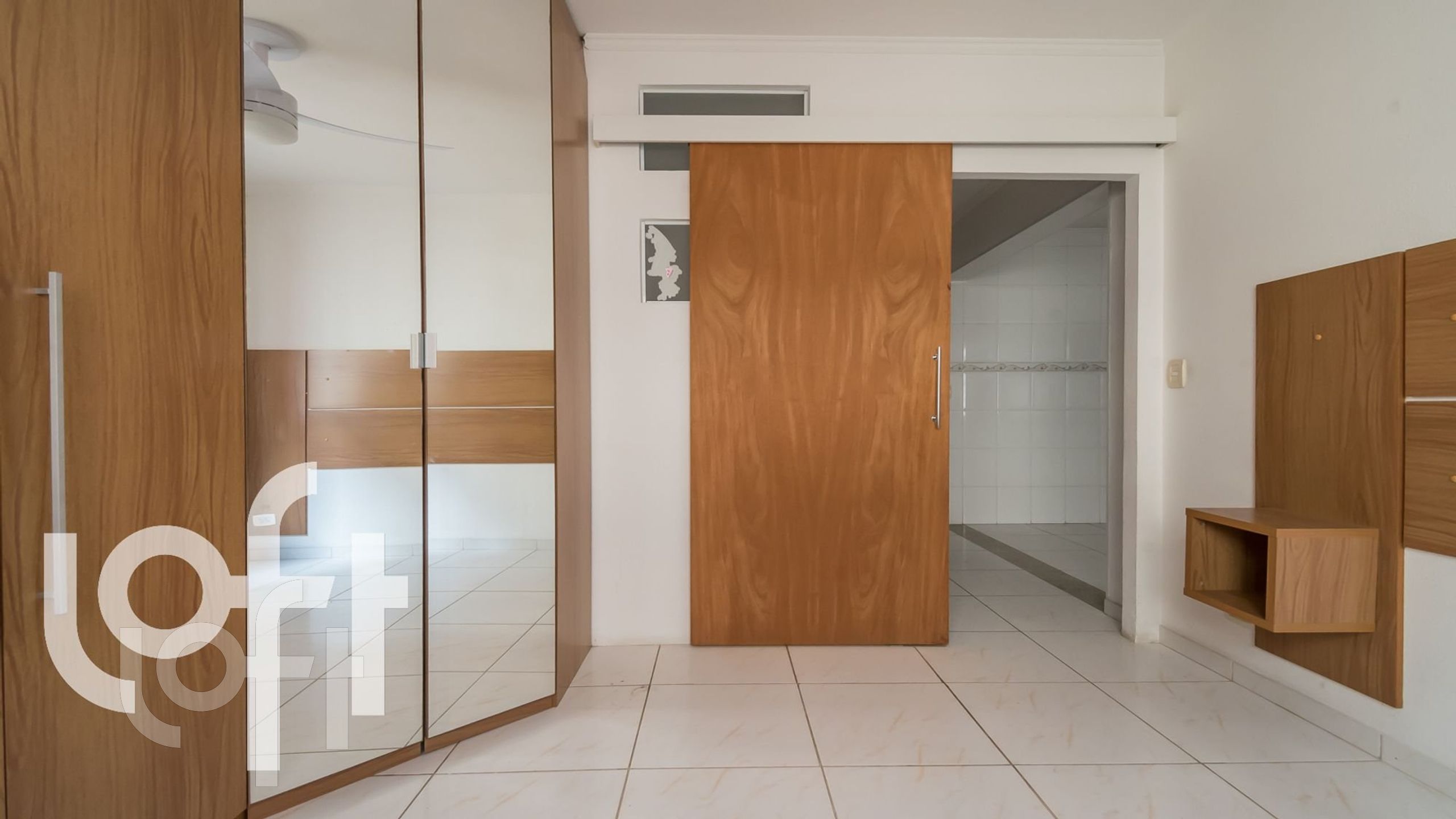 Apartamento à venda com 1 quarto, 45m² - Foto 2