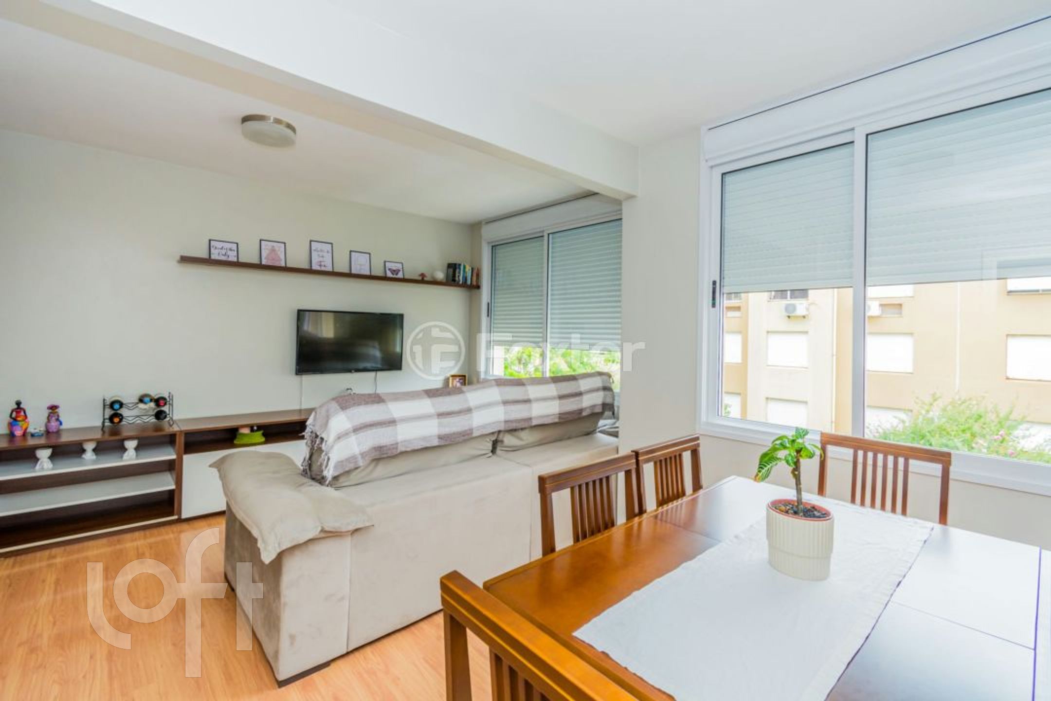 Apartamento com 77m², 3 dormitórios, 1 suíte, 1 vaga, Jardim Botânico em Porto Alegre