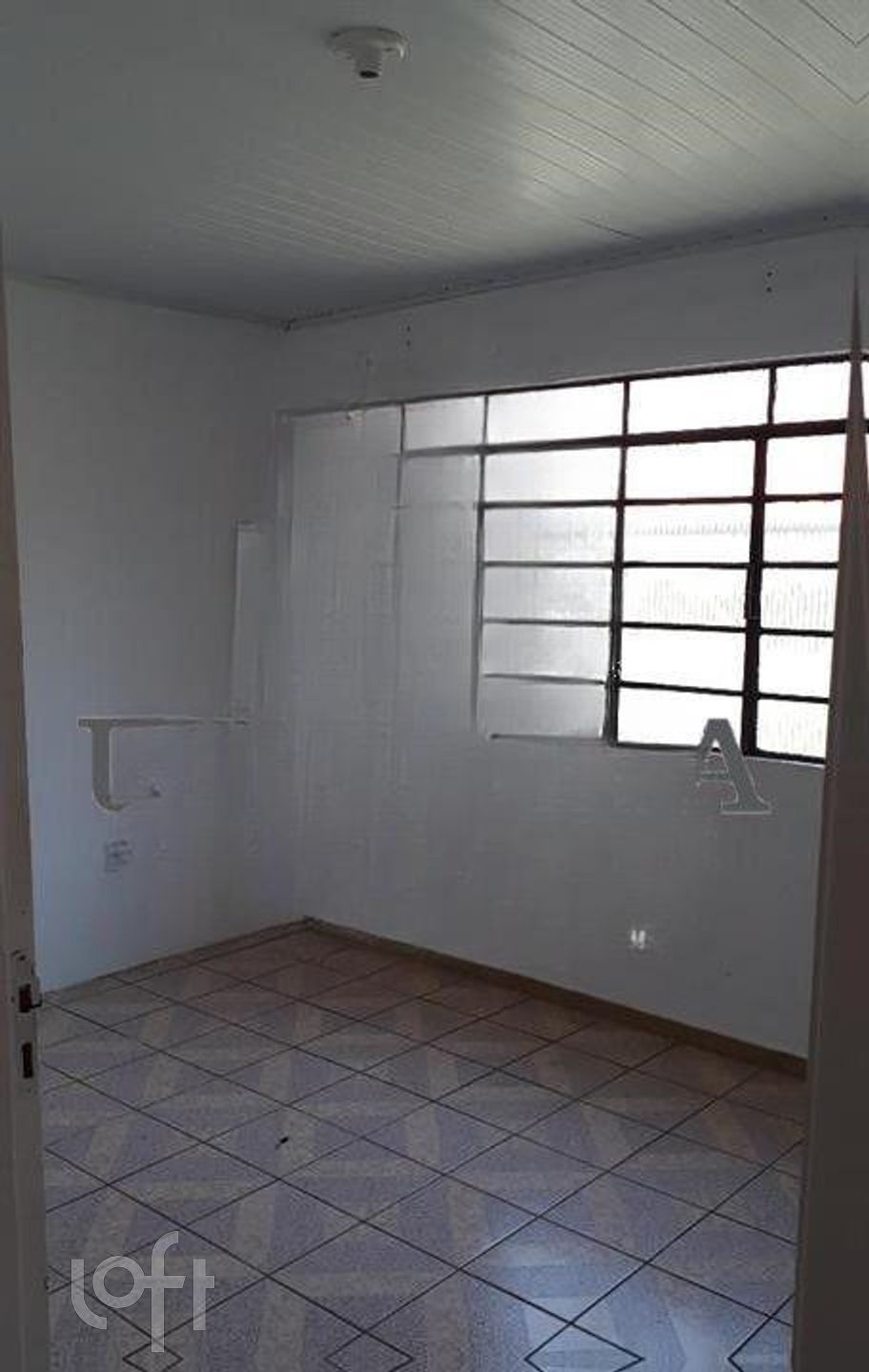 Casa à venda com 6 quartos, 148m² - Foto 4