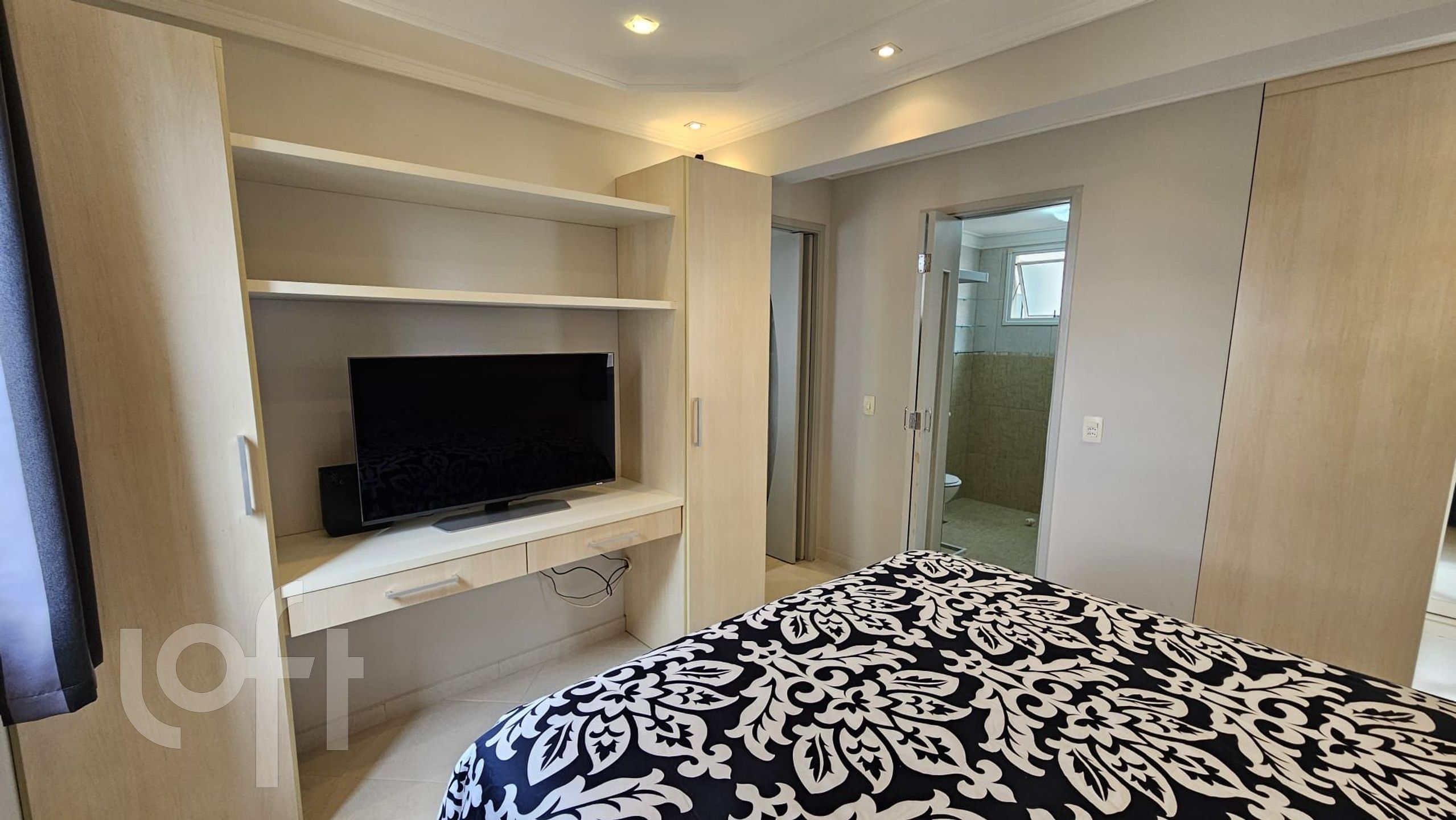 Apartamento à venda com 2 quartos, 67m² - Foto 10