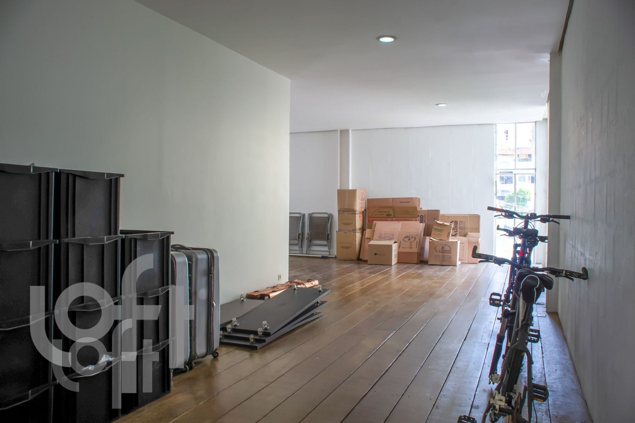 Apartamento à venda em Pinheiros com 100 m², 1 quarto, 1 suíte, 3 vagas
