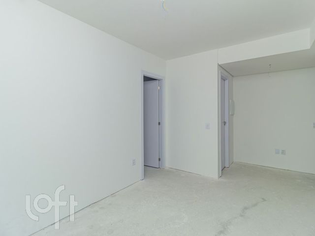 Apartamento com 42m², 1 dormitório, 1 suíte, 1 vaga, Floresta em Porto Alegre