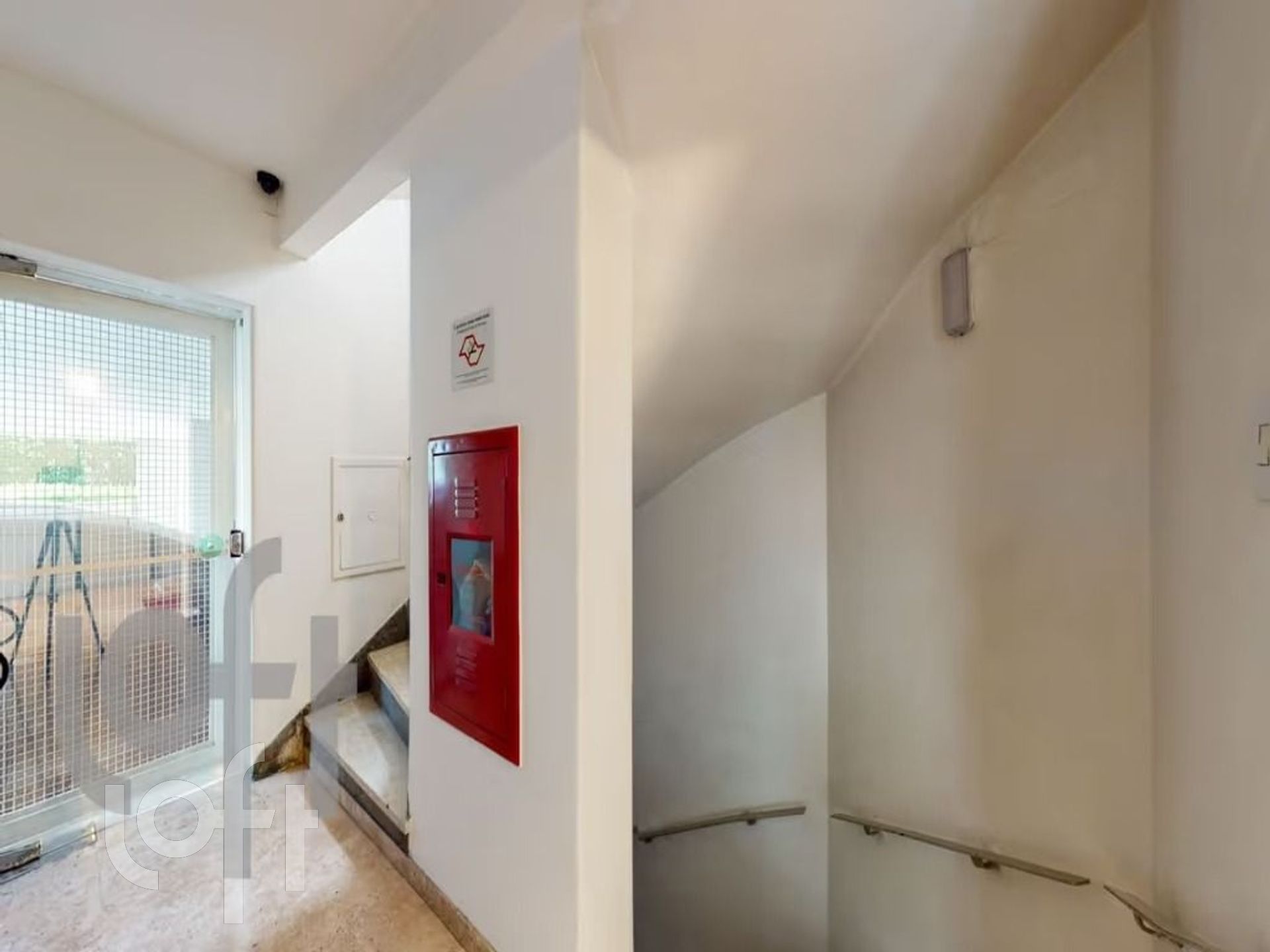 Apartamento à venda com 2 quartos, 72m² - Foto 5