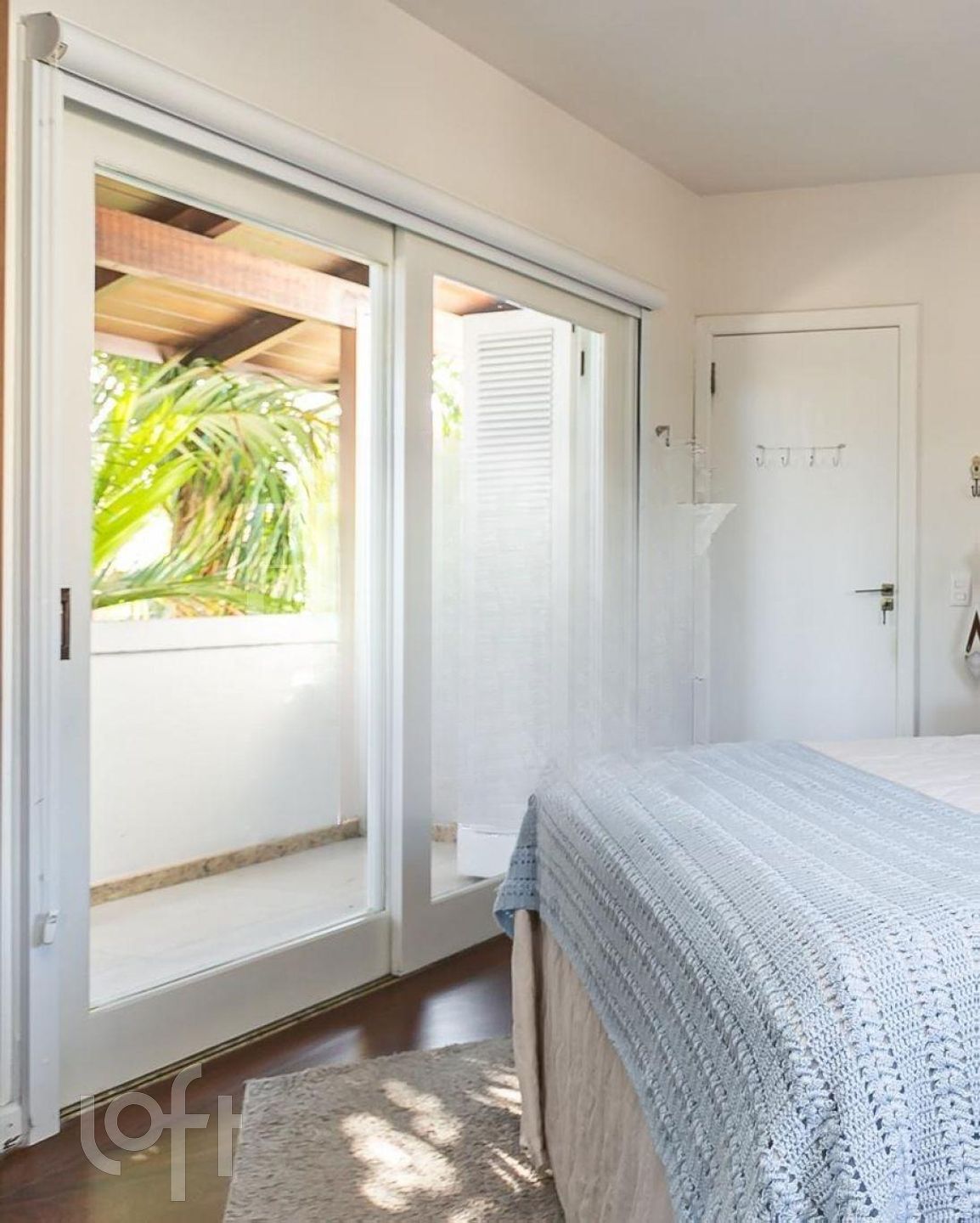 Casa à venda em Jurere Oeste com 450 m², 4 quartos, 4 suítes, 4 vagas