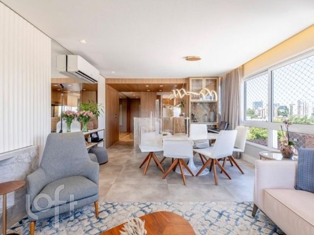 Apartamento com 105m², 3 dormitórios, 1 suíte, 2 vagas, Boa Vista em Porto Alegre