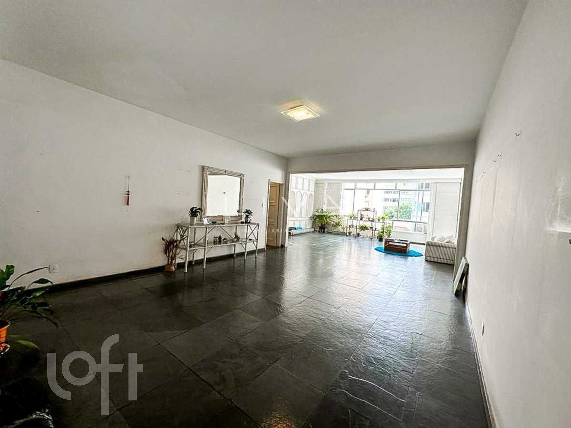 Apartamento à venda com 3 quartos, 258m² - Foto 5