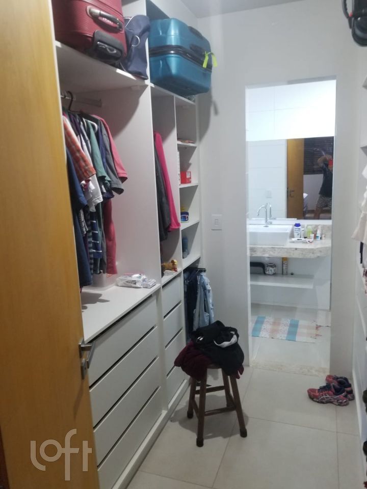 Apartamento à venda com 4 quartos, 135m² - Foto 10