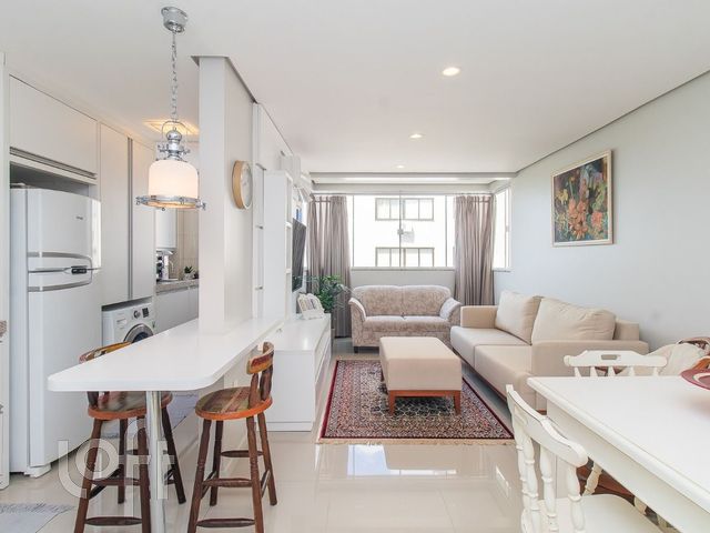 Apartamento com 49m², 1 dormitório, 2 vagas, Jardim Botânico em Porto Alegre