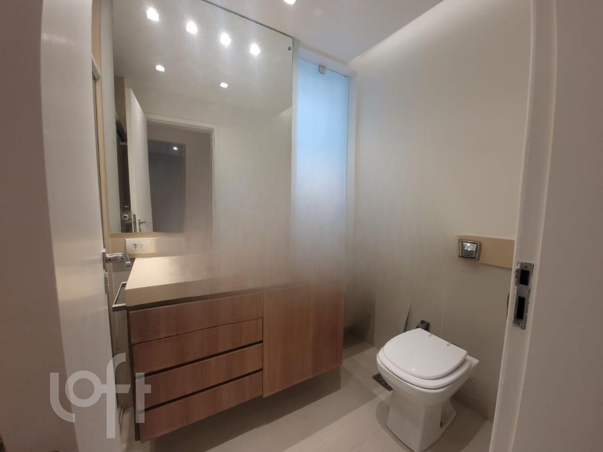 Apartamento à venda com 4 quartos, 164m² - Foto 19