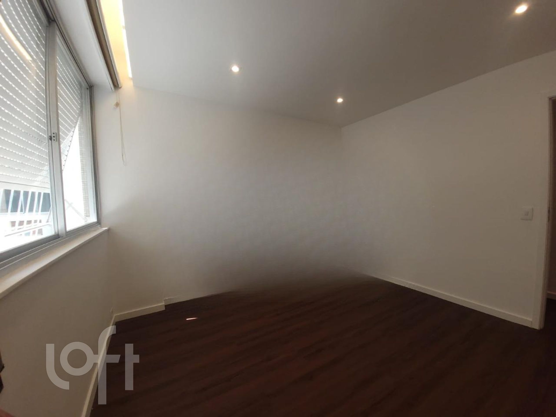 Apartamento à venda com 4 quartos, 164m² - Foto 18