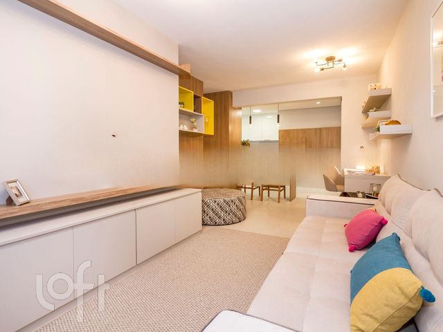 Apartamento com 53m², 1 dormitório, 1 suíte, 1 vaga, Três Figueiras em Porto Alegre