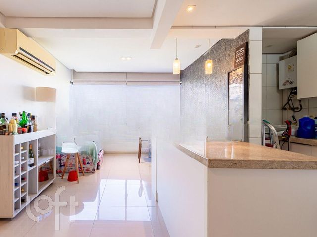 Apartamento com 74m², 3 dormitórios, 1 suíte, 2 vagas, Cristo Redentor em Porto Alegre